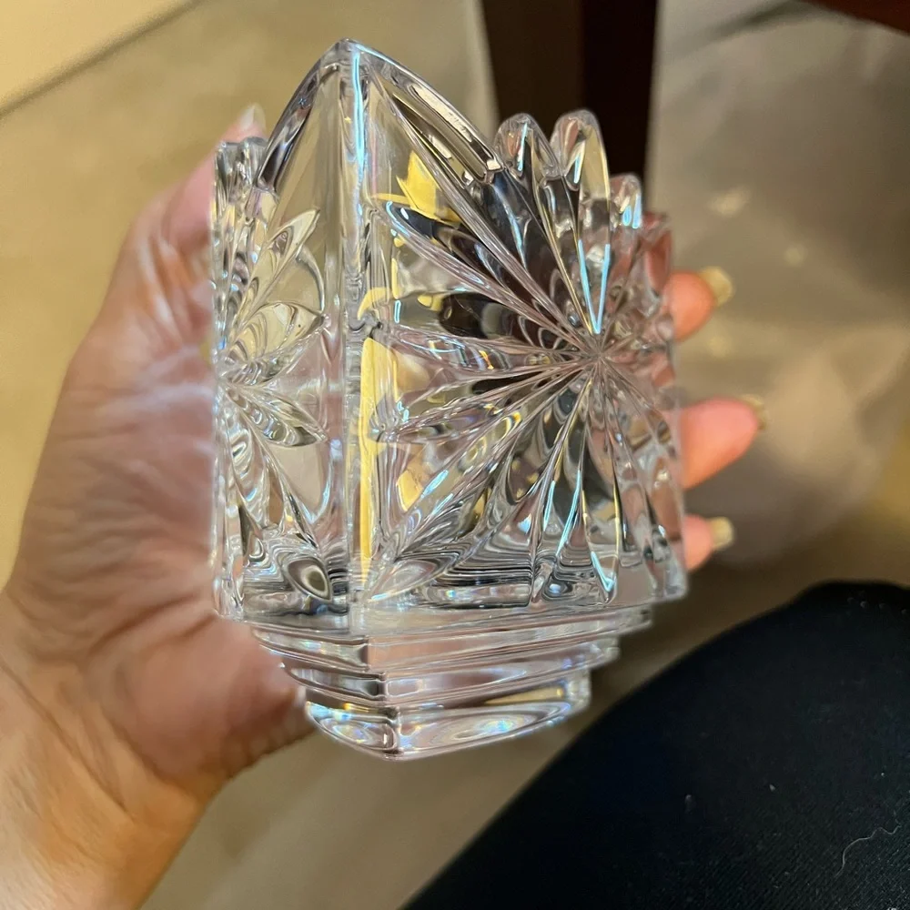 Crystal‎ vase small